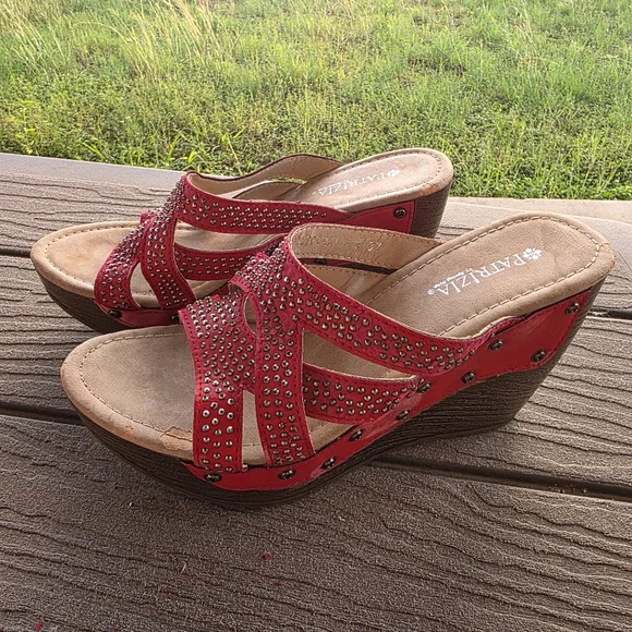 Red Studded Women's Sandals - Picture 7 of 7